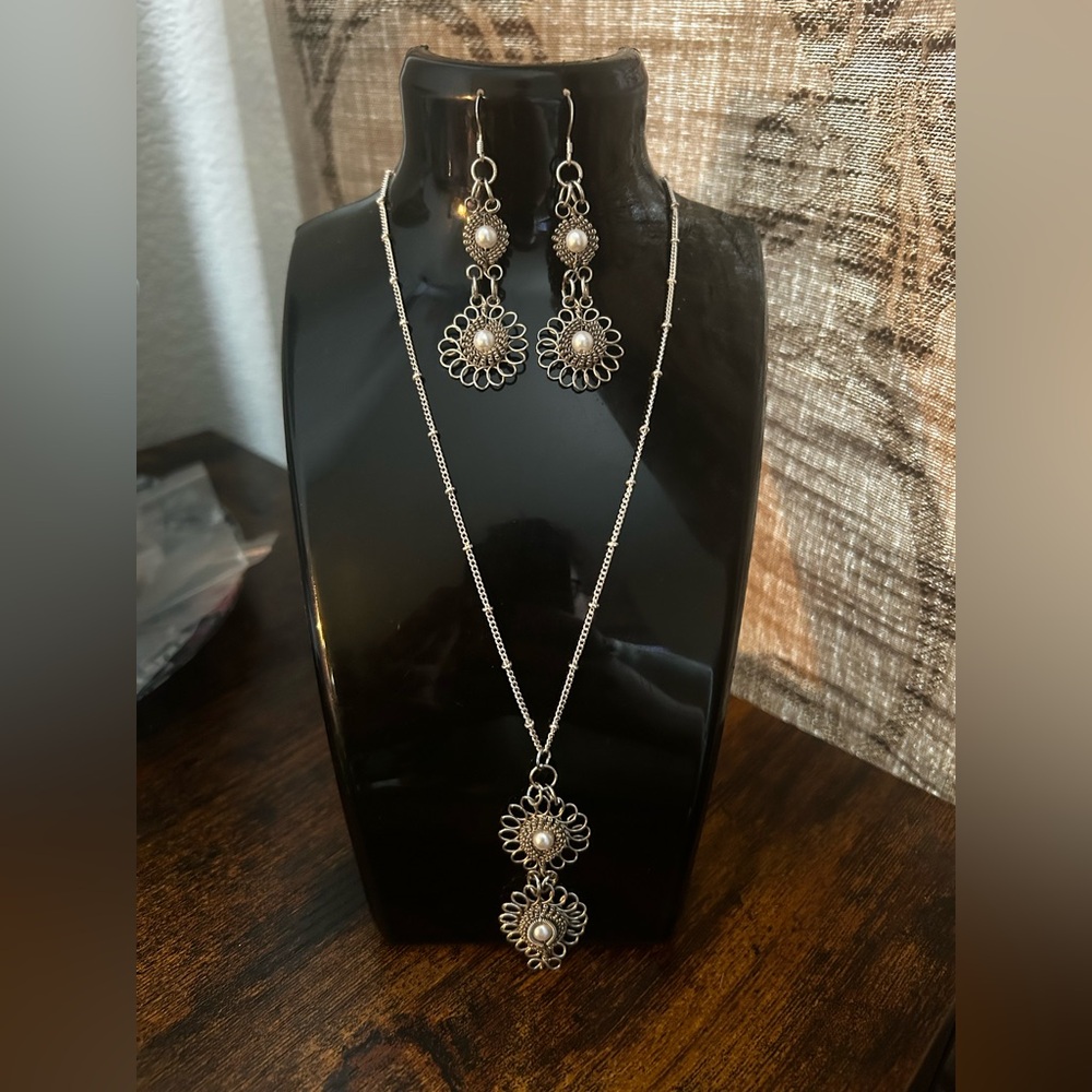 Vintage Filigree Set